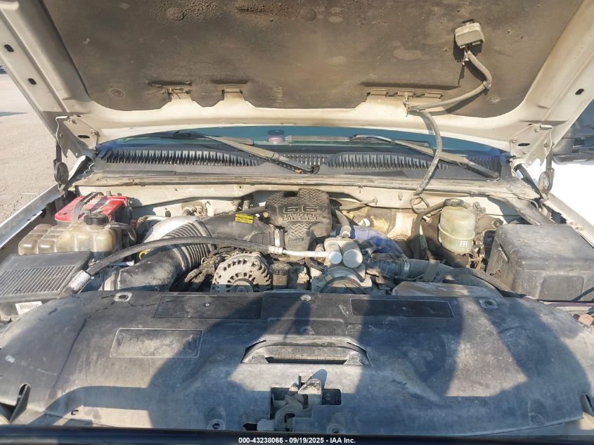 2002 Chevrolet Silverado 3500 Ls VIN: 1GCJK33182F225450 Lot: 43238066