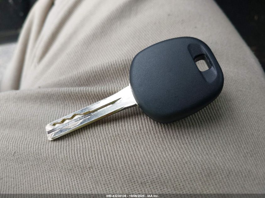 2002 Lexus Es 300 VIN: JTHBF30G420079034 Lot: 43238136