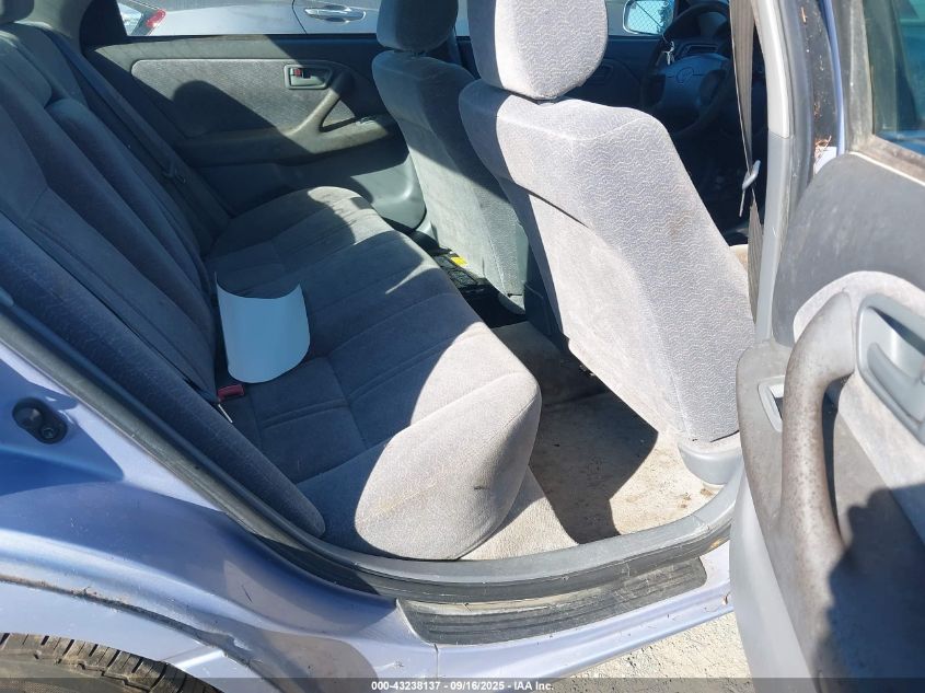 1998 Toyota Camry Le VIN: JT2BG22K9W0186606 Lot: 43238137