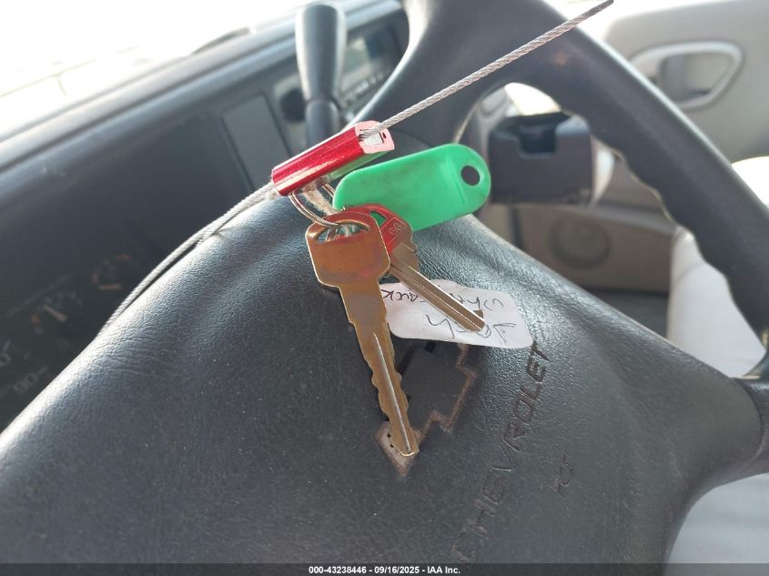 1998 Chevrolet C2500 Fleetside VIN: 1GCGC24R6WZ140441 Lot: 43238446