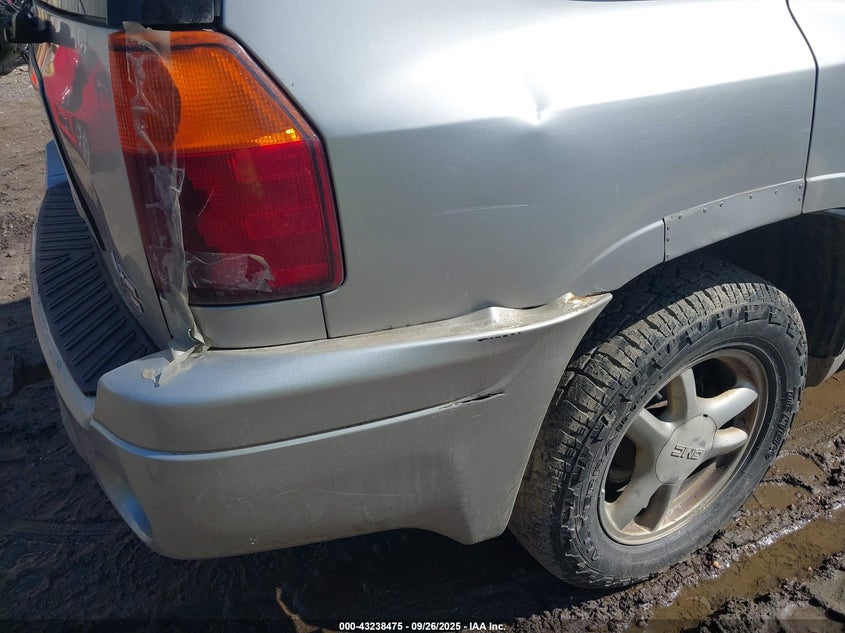 2005 GMC Envoy Sle VIN: 1GKDT13S152379859 Lot: 43238475