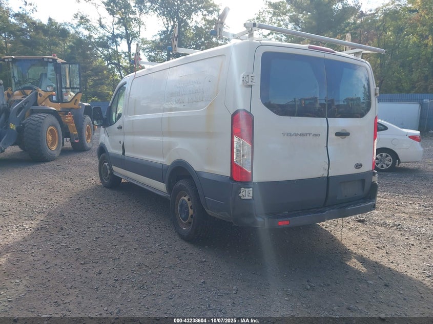 1FTYR1YM5FKA13264 2015 FORD TRANSIT photo no. 3