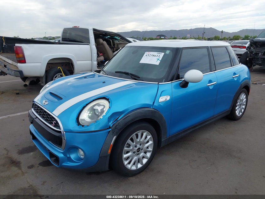 2016 MINI HARDTOP COOPER S - WMWXU3C58G2B66888