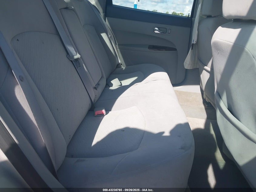 2007 Buick Lacrosse Cx VIN: 2G4WC582371237709 Lot: 43238765