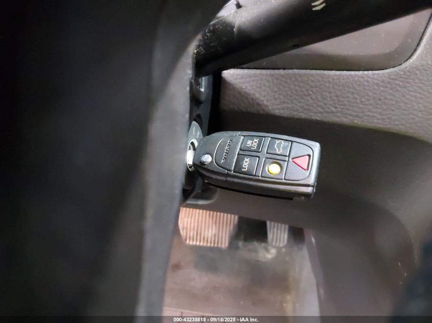 2004 Volvo Xc70 2.5T VIN: YV1SZ59H441127946 Lot: 43238818