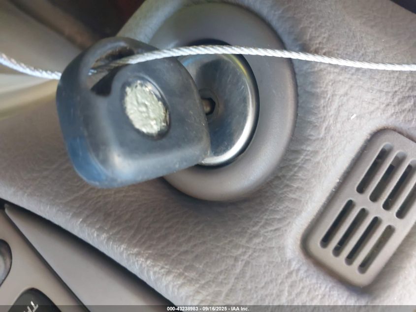 2001 Jaguar S-Type 4.0L V8 VIN: SAJDA01P81GM02644 Lot: 43238983