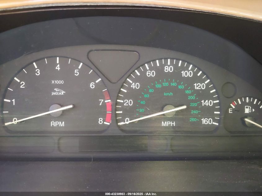 2001 Jaguar S-Type 4.0L V8 VIN: SAJDA01P81GM02644 Lot: 43238983