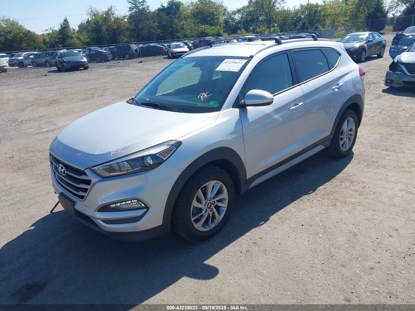 2017 HYUNDAI TUCSON SE - KM8J33A40HU412658