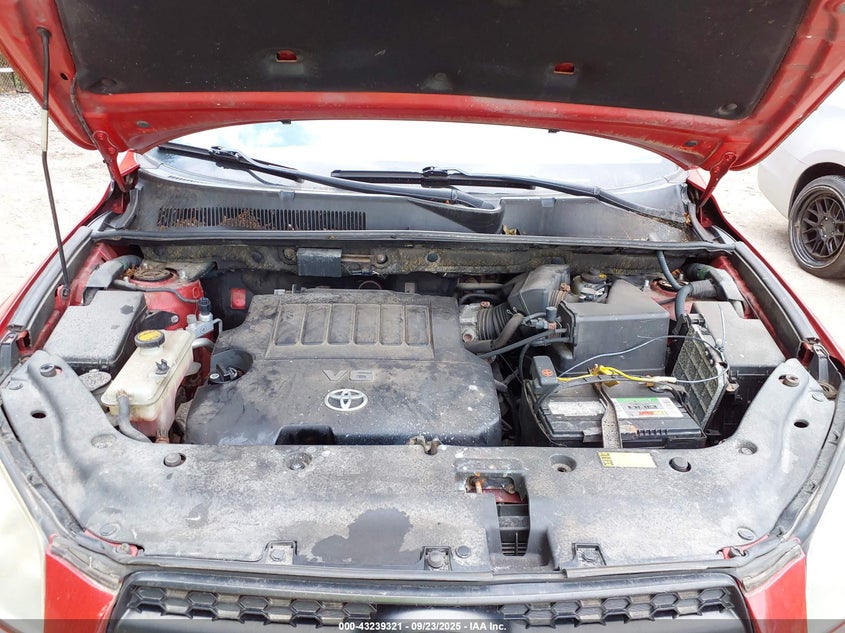 2011 Toyota Rav4 Sport V6 VIN: JTMRK4DV2B5100377 Lot: 43239321