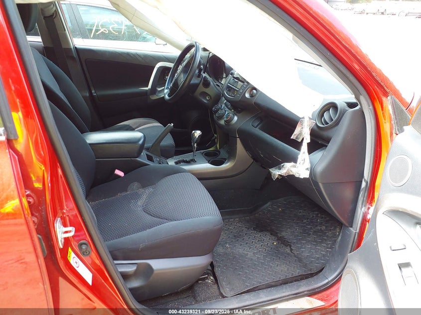 JTMRK4DV2B5100377 2011 TOYOTA RAV 4 photo no. 5