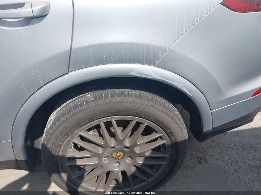 2017 PORSCHE CAYENNE PLATINUM EDITION - WP1AA2A22HKA82454