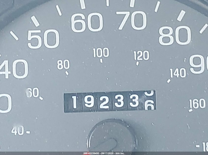 2003 Mercury Grand Marquis Gs VIN: 2MEFM74W03X635598 Lot: 43239450