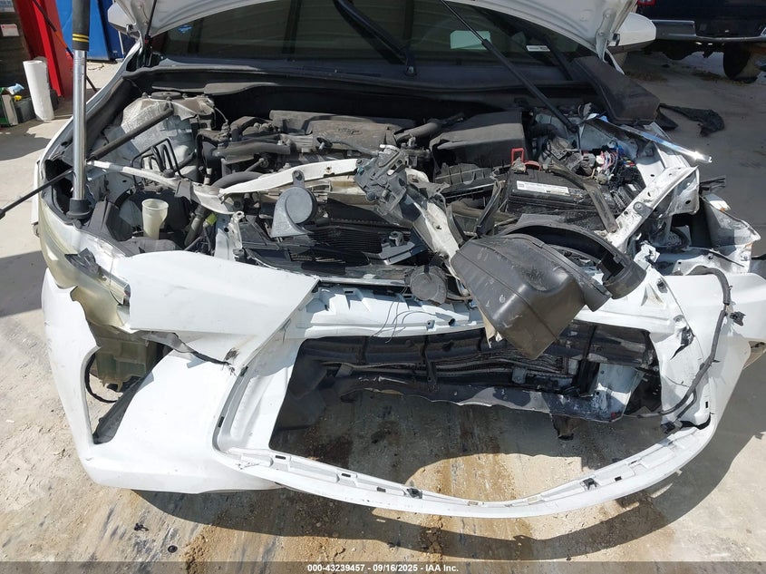 2017 TOYOTA CAMRY SE 4T1BF1FK5HU293304