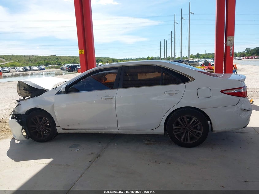 2017 TOYOTA CAMRY SE 4T1BF1FK5HU293304