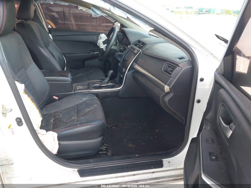 2017 TOYOTA CAMRY SE 4T1BF1FK5HU293304