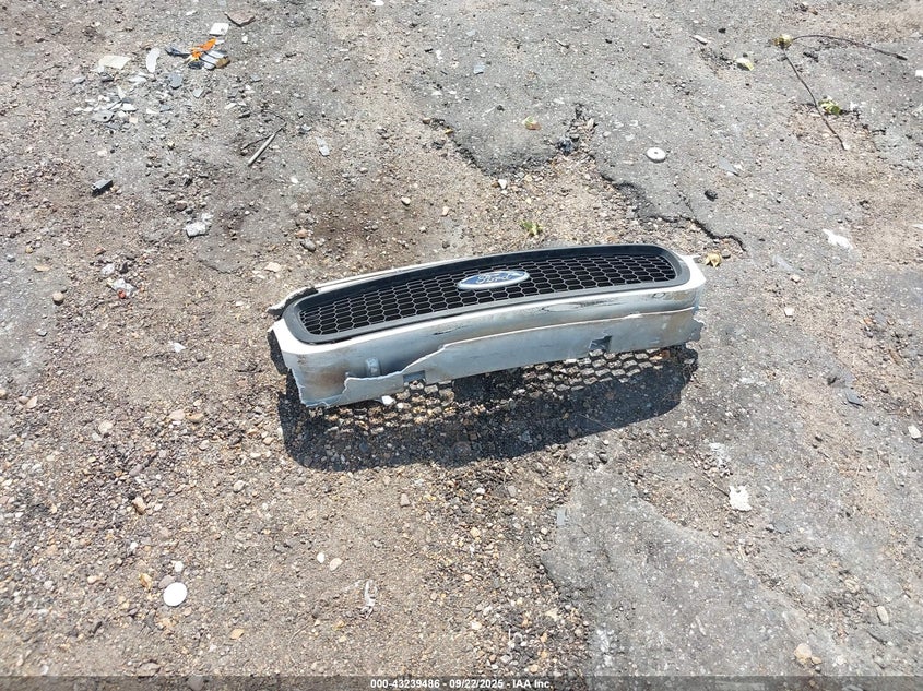 2004 Ford Crown Victoria Police VIN: 2FAFP71W34X143667 Lot: 43239486