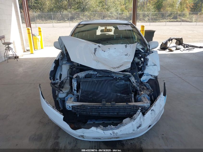 2013 Honda Fit VIN: JHMGE8H3XDC011975 Lot: 43239674