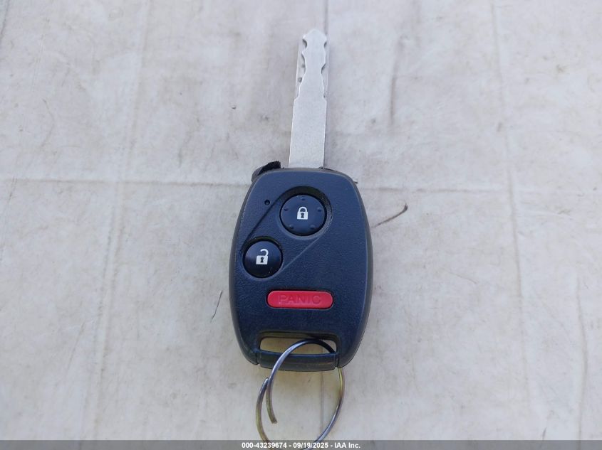 2013 Honda Fit VIN: JHMGE8H3XDC011975 Lot: 43239674