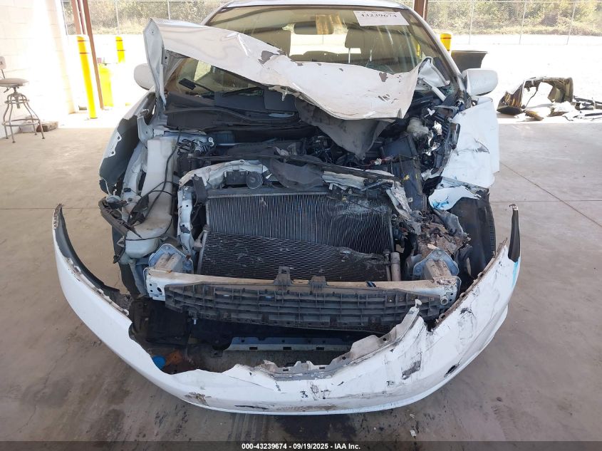 2013 Honda Fit VIN: JHMGE8H3XDC011975 Lot: 43239674