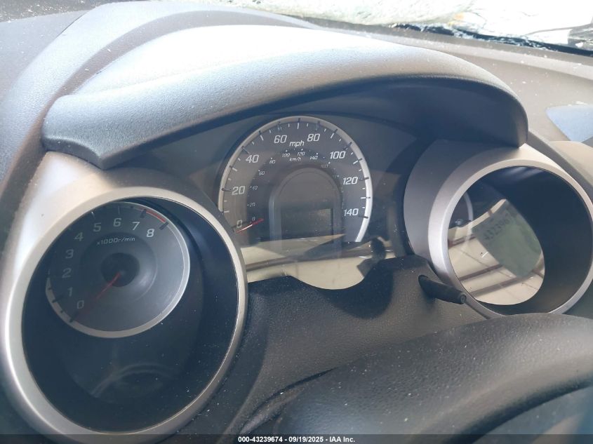 2013 Honda Fit VIN: JHMGE8H3XDC011975 Lot: 43239674