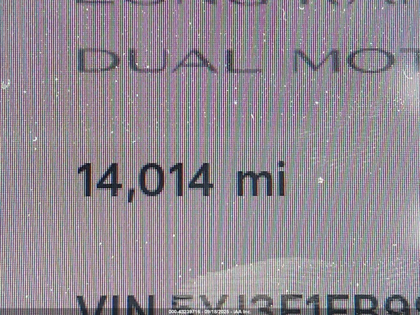 2025 Tesla Model 3 Long Range All-Wheel Drive VIN: 5YJ3E1EB9SF915514 Lot: 43239716