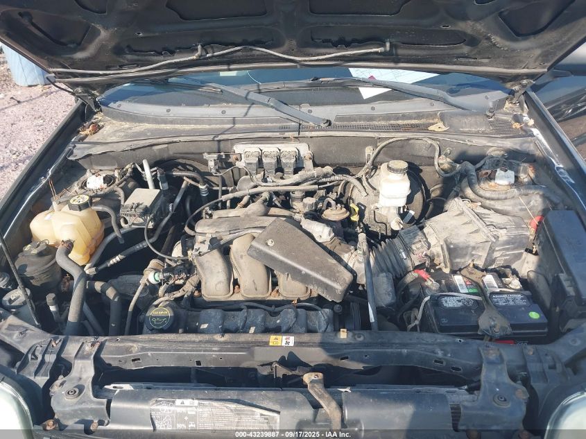 2005 Mercury Mariner Luxury/Premier VIN: 4M2CU57115DJ10210 Lot: 43239887