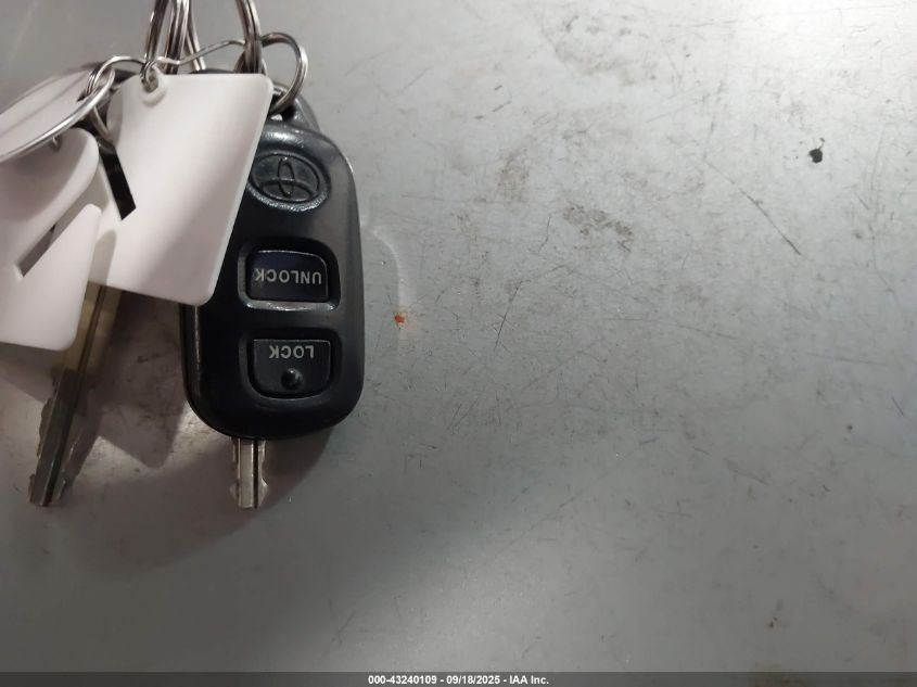 2005 Toyota Corolla Le VIN: 1NXBR32E25Z406821 Lot: 43240109