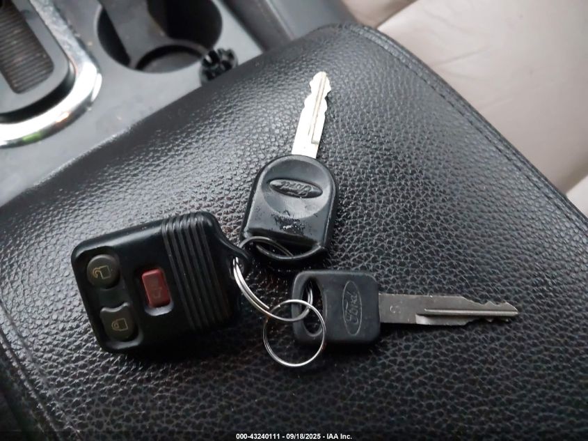 2007 Ford Explorer Sport Trac Limited VIN: 1FMEU53867UA17103 Lot: 43240111