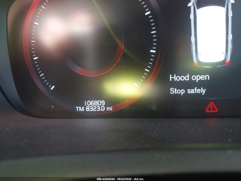 2016 Volvo Xc90 T6 VIN: YV4A22PM5G1037971 Lot: 43240354