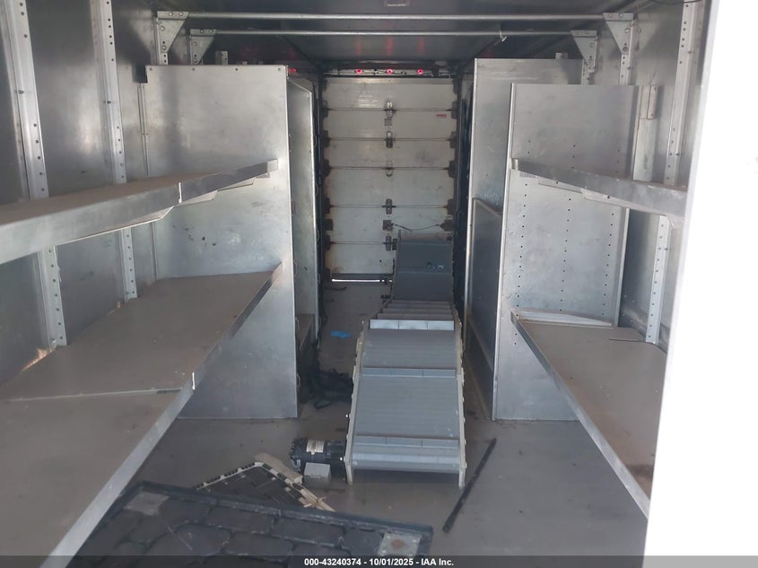 2010 Ford E-450 Stripped VIN: 1FC4E4KL2ADA89940 Lot: 43240374