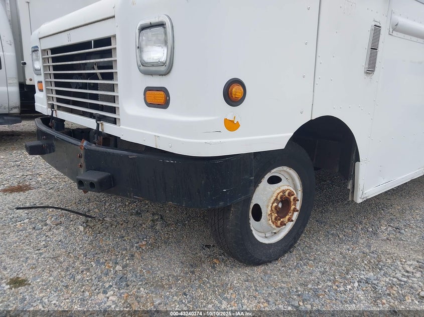 2010 Ford E-450 Stripped VIN: 1FC4E4KL2ADA89940 Lot: 43240374