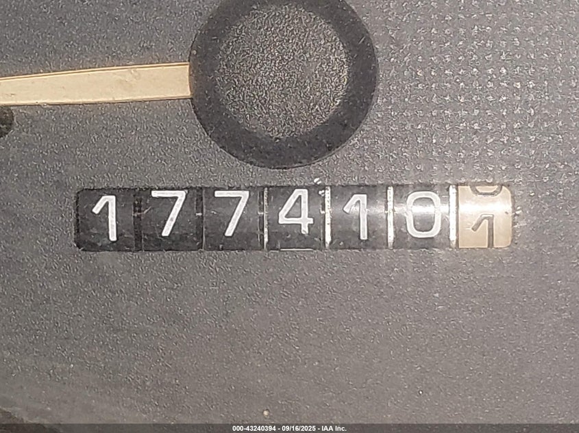 2002 Pontiac Grand Prix Gtp VIN: 1G2WR52162F246610 Lot: 43240394