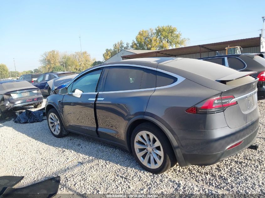 2020 Tesla Model X Long Range Dual Motor All-Wheel Drive/Long Range Plus Dual Motor All-Wheel Drive VIN: 5YJXCDE20LF263070 Lot: 43240523