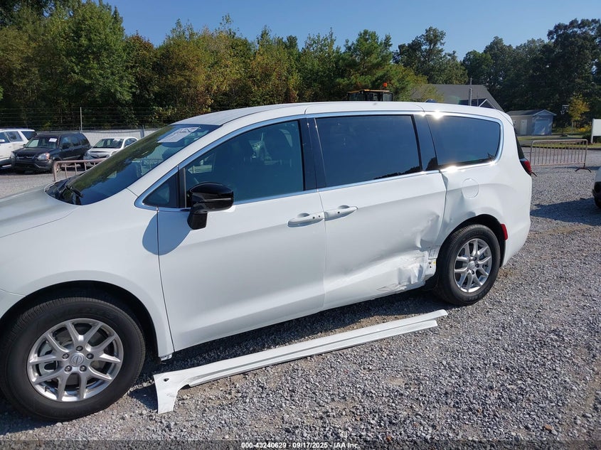 2025 Chrysler Pacifica Select VIN: 2C4RC1BG1SR605927 Lot: 43240629