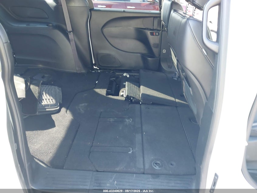 2025 Chrysler Pacifica Select VIN: 2C4RC1BG1SR605927 Lot: 43240629