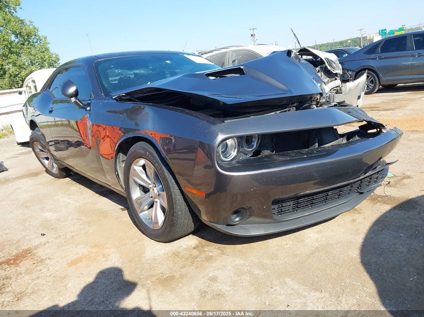 2018 DODGE CHALLENGER SXT - 2C3CDZAG1JH317806