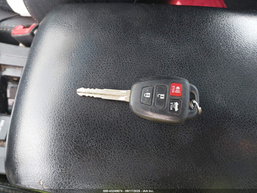 2013 Toyota Camry Se VIN: 4T1BF1FK8DU263577 Lot: 43240674