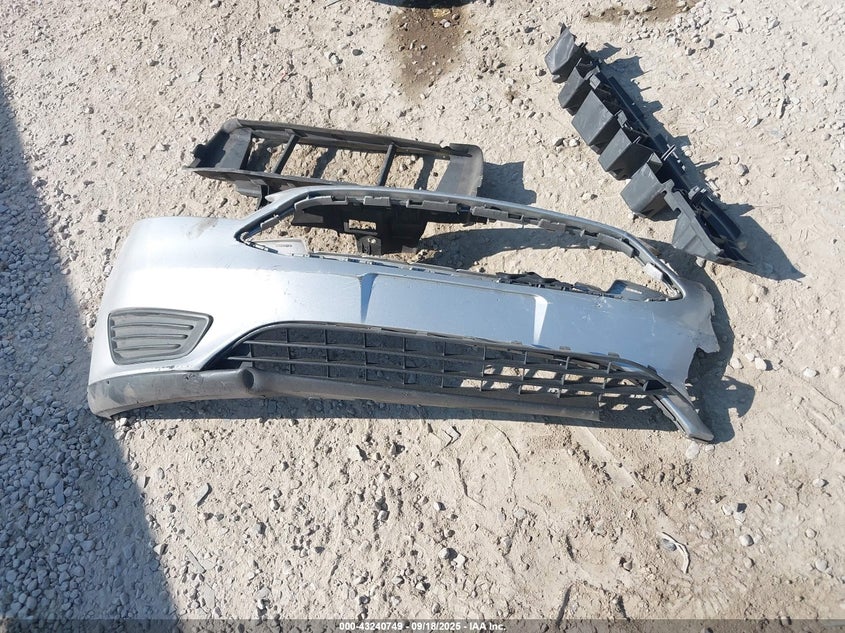 2015 FORD FOCUS SE - 1FADP3F23FL227087