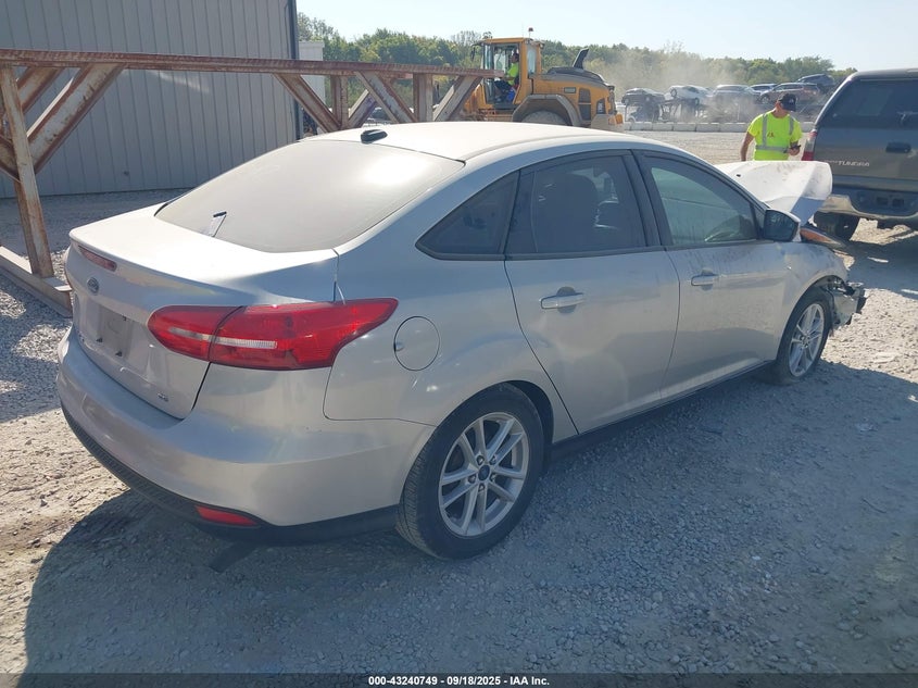 2015 FORD FOCUS SE - 1FADP3F23FL227087