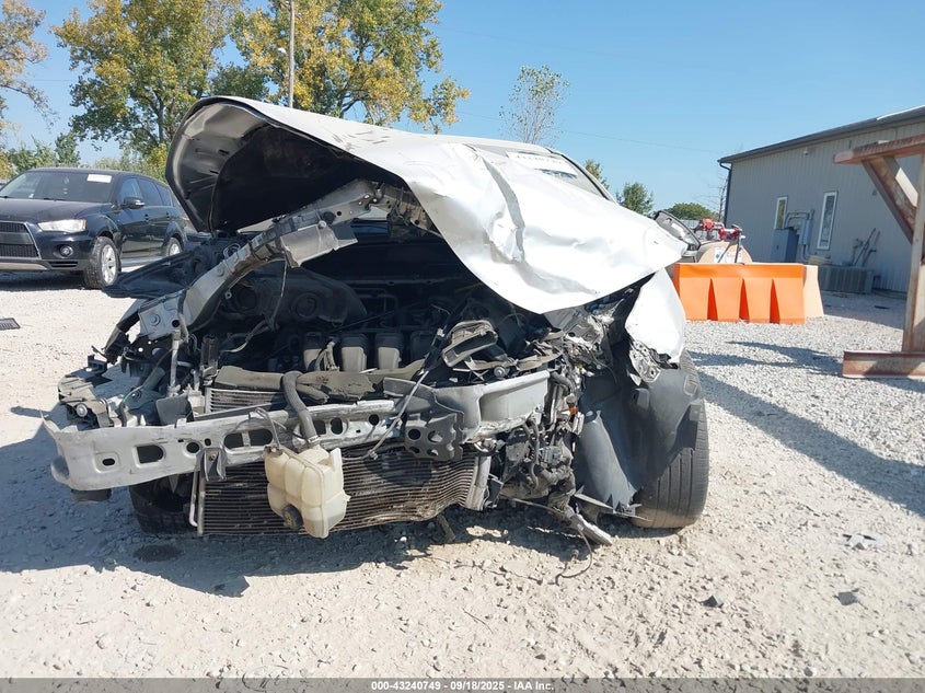 2015 FORD FOCUS SE - 1FADP3F23FL227087