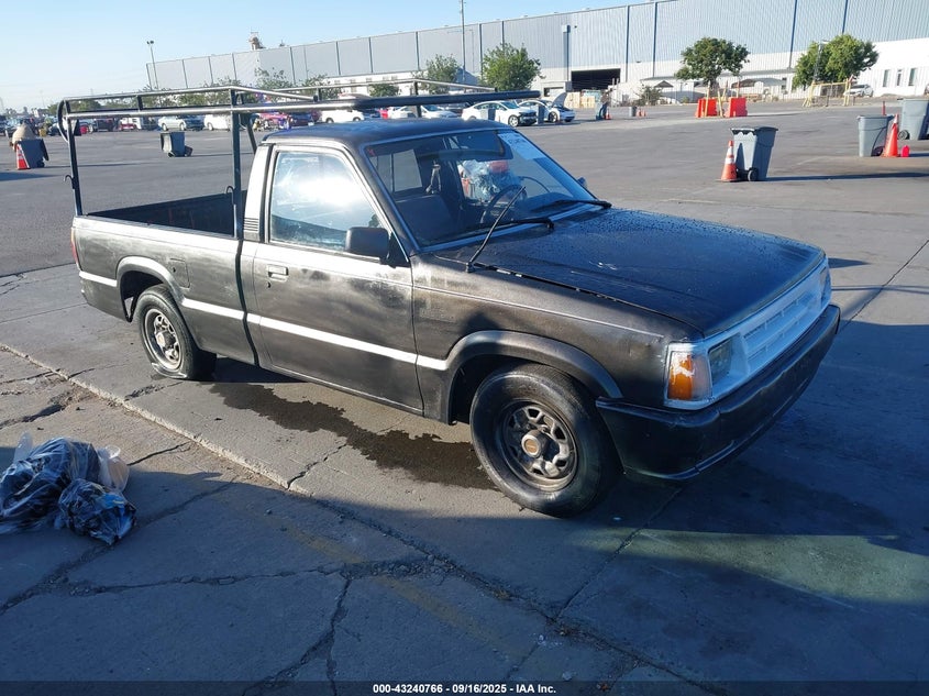 JM2UF1133K0765913 1989 Mazda B2200 Short Bed auction photo 1