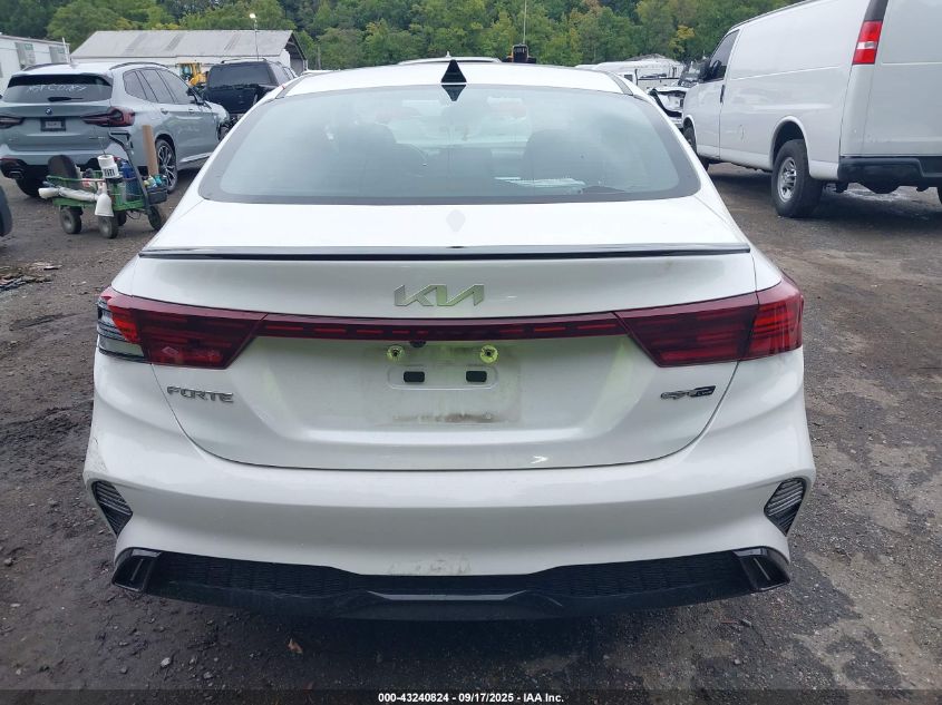 2022 Kia Forte Gt-Line VIN: 3KPF54AD8NE502161 Lot: 43240824