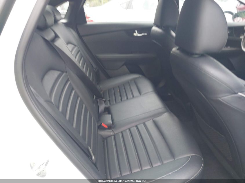 2022 Kia Forte Gt-Line VIN: 3KPF54AD8NE502161 Lot: 43240824