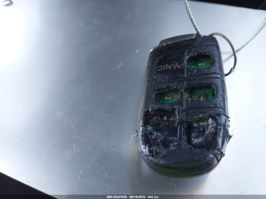 2015 Chrysler 200 Limited VIN: 1C3CCCAB6FN638095 Lot: 43241036