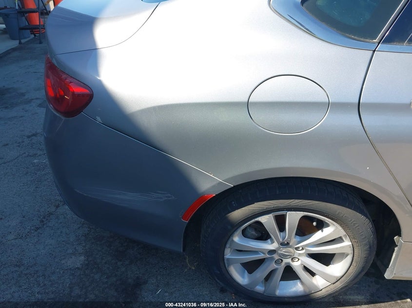 2015 Chrysler 200 Limited VIN: 1C3CCCAB6FN638095 Lot: 43241036