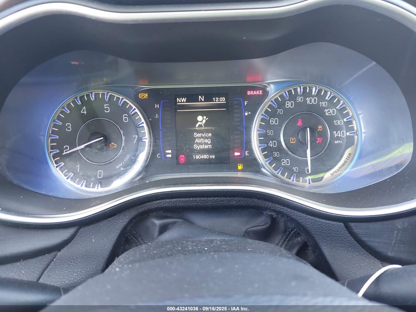 2015 Chrysler 200 Limited VIN: 1C3CCCAB6FN638095 Lot: 43241036