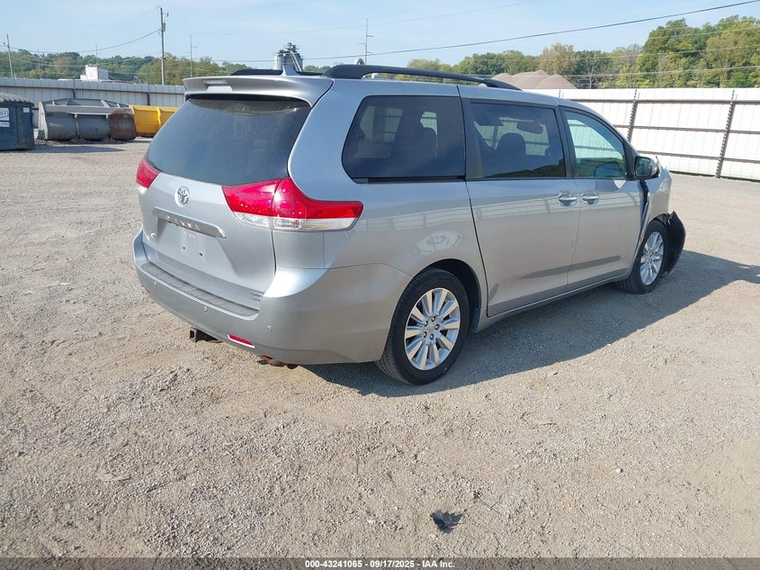 5TDDK3DCXDS069170 2013 TOYOTA SIENNA photo no. 4