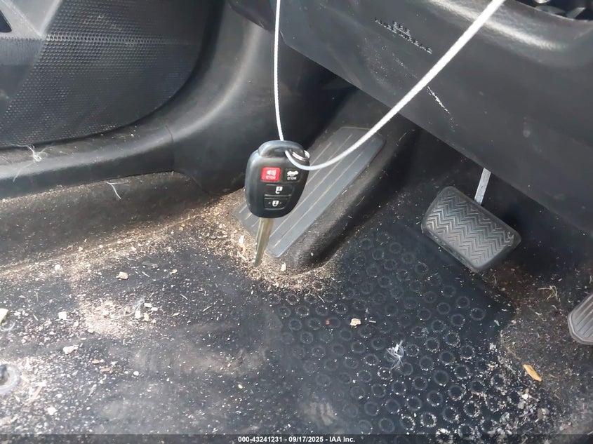 2016 Toyota Corolla S Plus VIN: 2T1BURHE3GC574917 Lot: 43241231