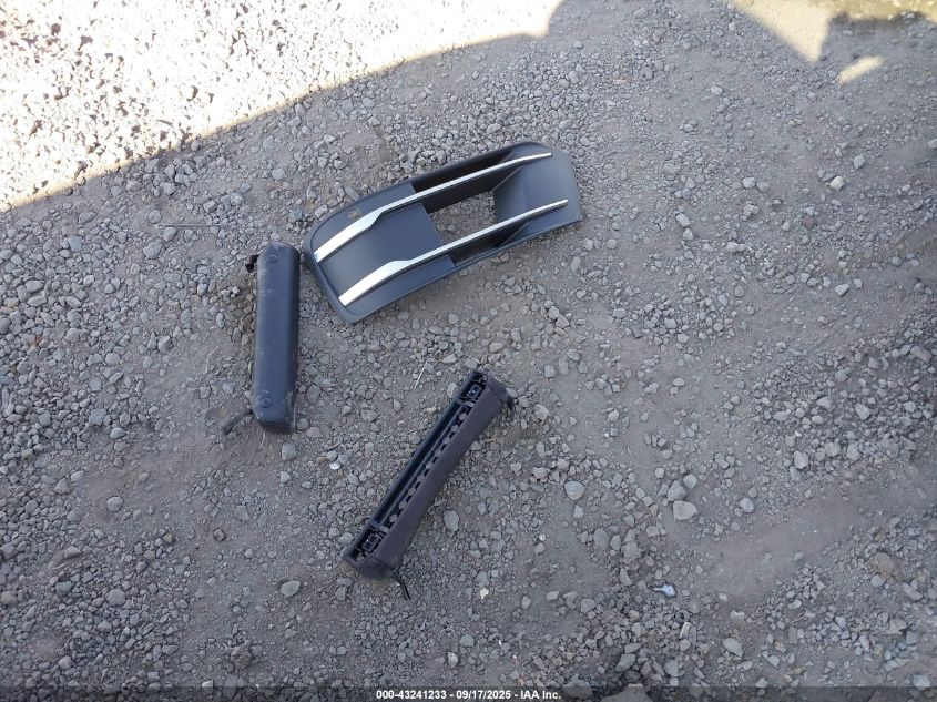 2017 Audi Q7 3.0T Premium VIN: WA1LAAF71HD054054 Lot: 43241233