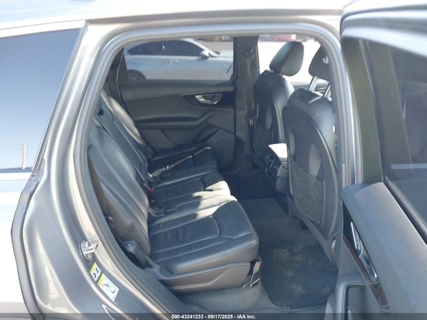 2017 Audi Q7 3.0T Premium VIN: WA1LAAF71HD054054 Lot: 43241233